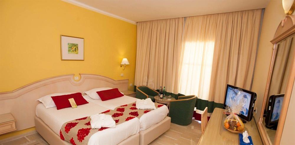 Jaz Tour Khalef Hotel Sousse Exterior foto A room at the hotel