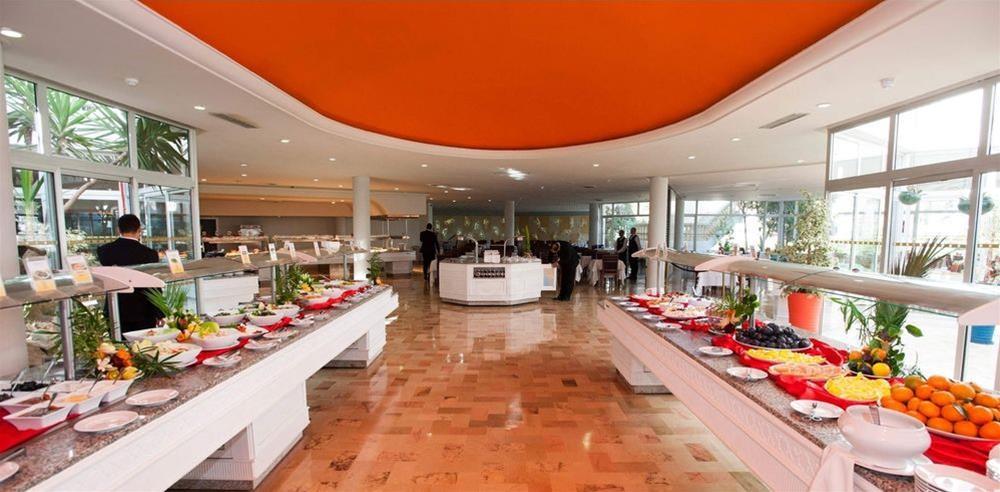 Jaz Tour Khalef Hotel Sousse Exterior foto The buffet at the restaurant