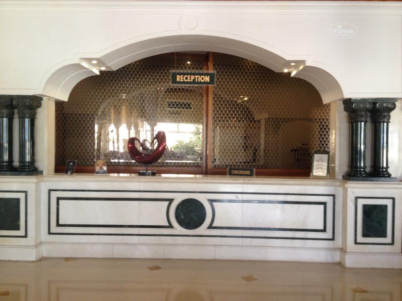 Jaz Tour Khalef Hotel Sousse Exterior foto Reception desk at a hotel