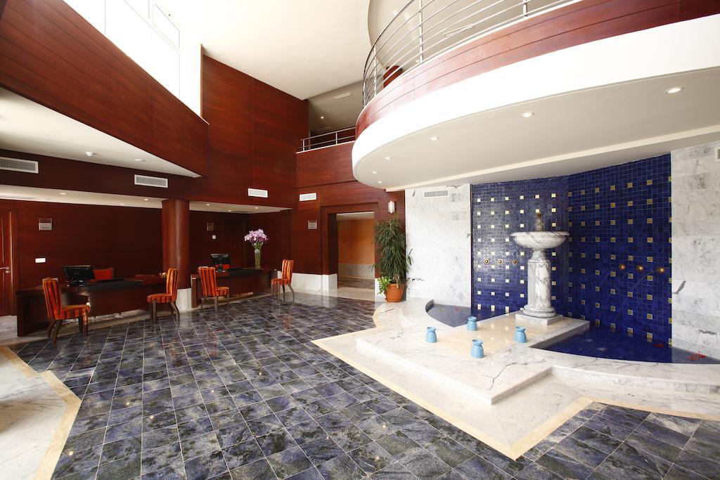 Jaz Tour Khalef Hotel Sousse Exterior foto Lobby of the hotel